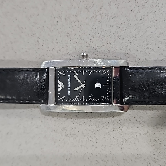 Women's Emporio Armani Watch Classic Black/Leather 34x29 mm - Picture 1 of 5
